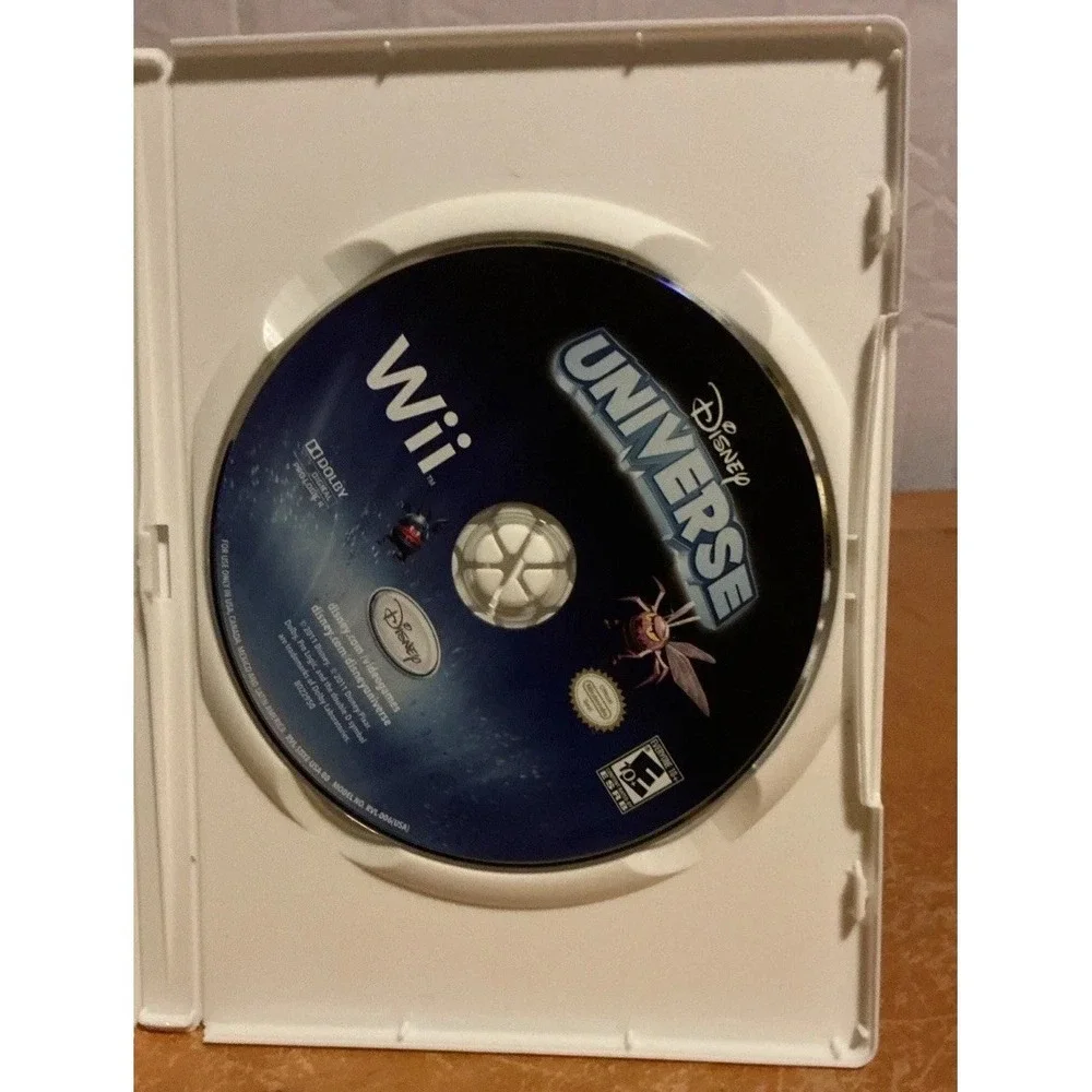 Disney Universe (Nintendo Wii, 2011) Complete W/ Manual CIB, Some Scratches